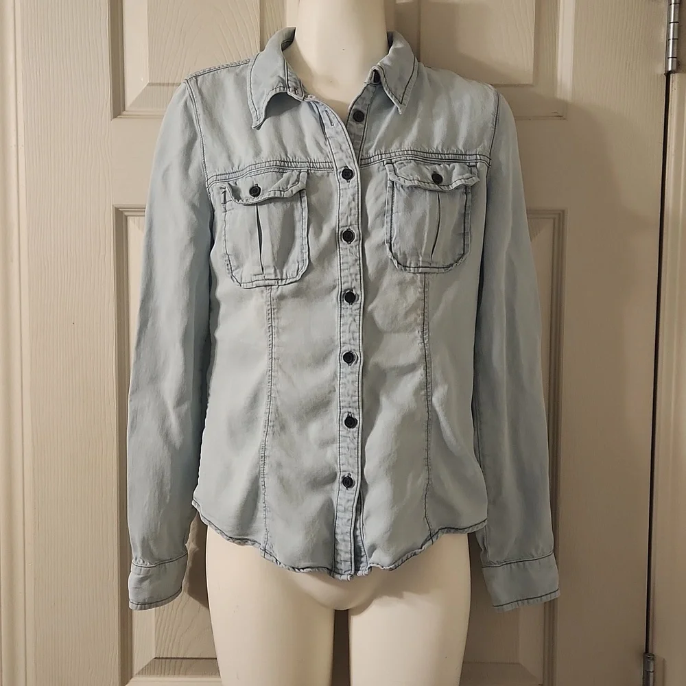Guess Light Wash Denim Button Up Shirt - Picture 1 of 10